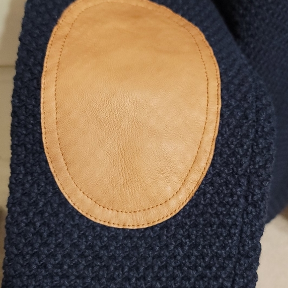 *NWOT* Club Monaco  button down Sweater - Picture 4 of 5